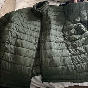 Amazon green puff jacket